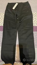 Pantaloni tuta