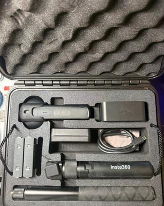 Insta 360 x4 + accessori
