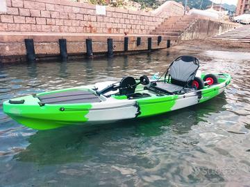 Kayak da pesca a pedali