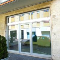 NEGOZIO A BAGNOLO MELLA