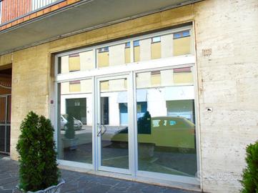 NEGOZIO A BAGNOLO MELLA