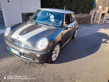 mini Cooper one d Park line