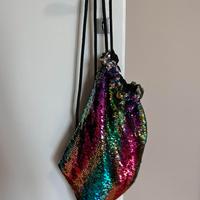 Borsa con paillettes a zainetto
