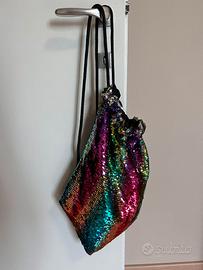 Borsa con paillettes a zainetto