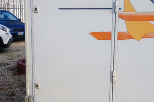 Semintegrale Ford garage