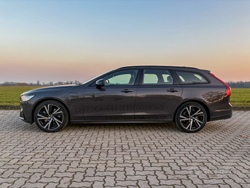 Volvo V90 T8 AWD Polestar Plug-in Hybrid / R-Desig