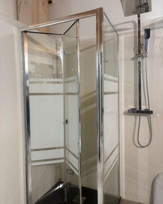 BOX DOCCIA PIEGHEVOLE A SOLI € 99 - ULTIMI PEZZI