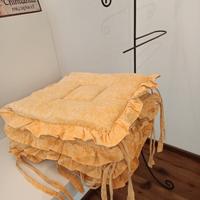 quattro cuscini per sedia