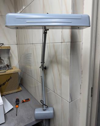 lampada da banco da orologiaio utensile