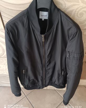 BOMBER