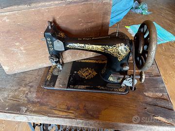 Macchina da cucire vintage Singer
