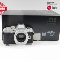 Olympus OM-D E-M10 III