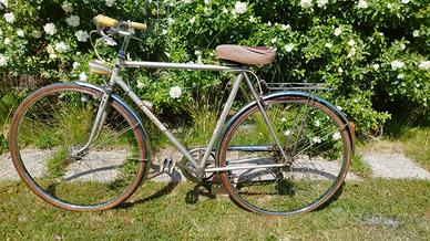 Atala 28"