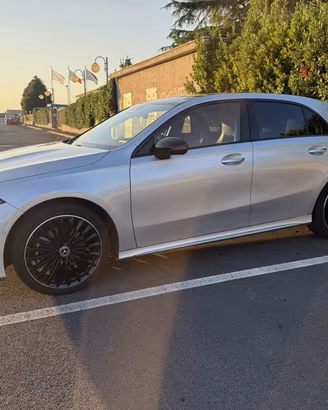 Mercedes-Benz Classe A 250e Garanzia fino 12/2027