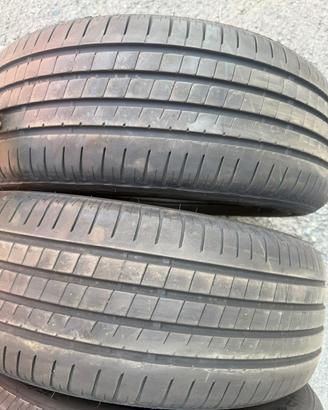 4 Gomme auto 235/60/17
