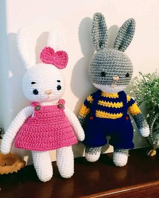 Coniglietti uncinetto tecnica Amigurumi