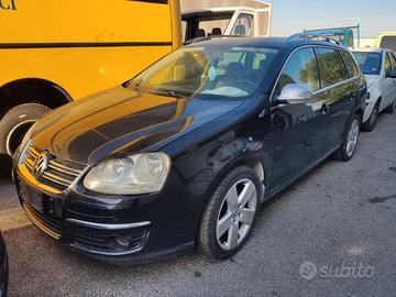 Volkswagen Golf 5 VARIANT ricambi usati