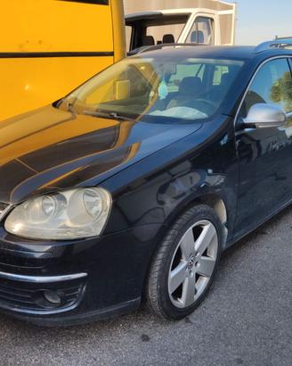 Volkswagen Golf 5 VARIANT ricambi usati