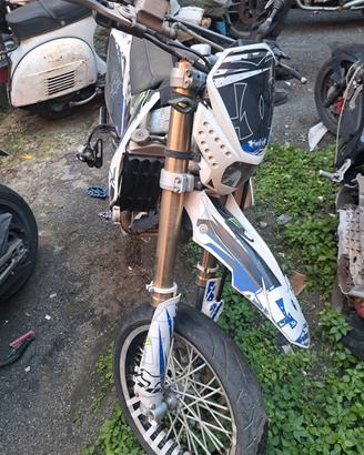 HM 125 F anno 2010 x ricambi