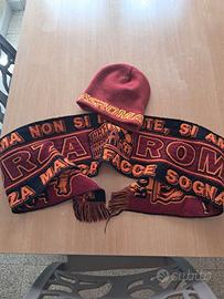 Sciarpa e cappellino calcio roma