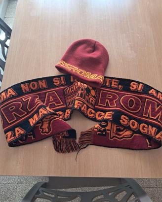 Sciarpa e cappellino calcio roma