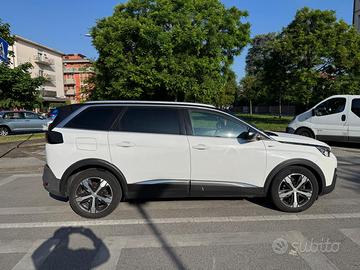 Peugeot 5008 GT BlueHDi 180