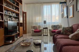 Pastena,ampio e luminoso appartamento