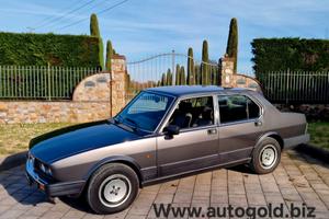 Alfa Romeo Alfetta 2.0i Quadrifoglio Oro