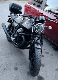 Moto Guzzi V7III STONE