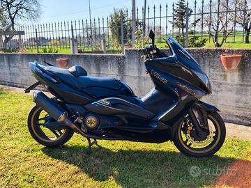 YAMAHA TMAX 500