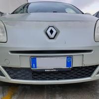 RENAULT TWINGO 2007 - PARAURTI ANTERIORE