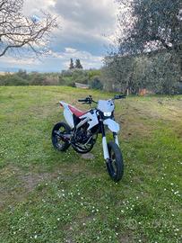 HM 50
