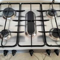 piano cottura Ariston 