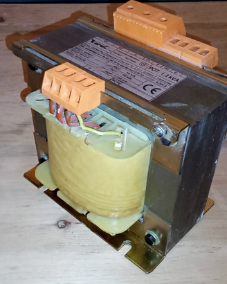 Trasformatore monofase 230/400V multi uscita
