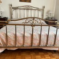 Struttura letto in ottone anticato