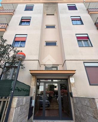 2 LOCALI A GIOIA DEL COLLE