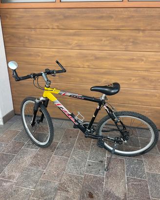 Mountain Bike - ruota 26- per percorsi misti