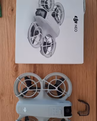 Dji Neo
