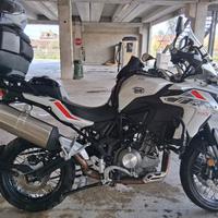 benelli trk 502x