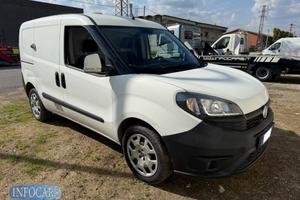 FIAT Doblo Cargo 1.4 T-Jet 120 cv Natural Power