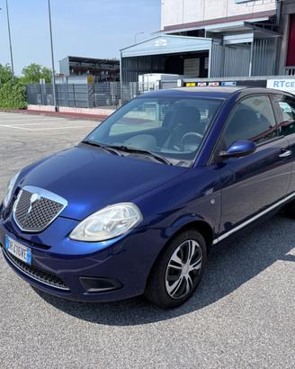 Lancia Ypsilon 1.2 MODA MILANO