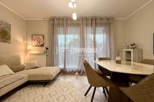 LUMINOSO BILOCALE CON TERRAZZO E CANTINA