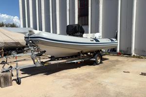 Gommone motore carrello