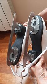 Pattini da ghiaccio e borsone