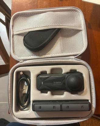 Insta360 X5 Essential Bundle + accessori extra