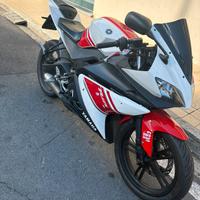 Yamaha yzf r125
