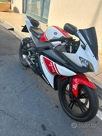 Yamaha yzf r125