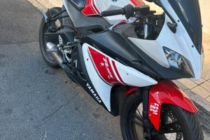 Yamaha yzf r125