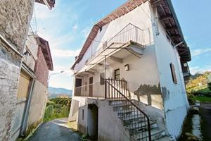 CASA SEMINDIPENDENTE A CASTIGLIONE TORINESE