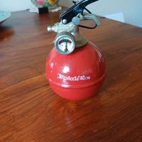 Piccolo estintore d'arredo